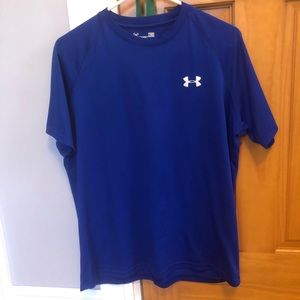 Under Armour T-shirt